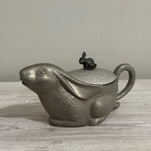 Vintage Arthur Court 1986 Aluminum Bunny Rabbit Lidded Teapot
